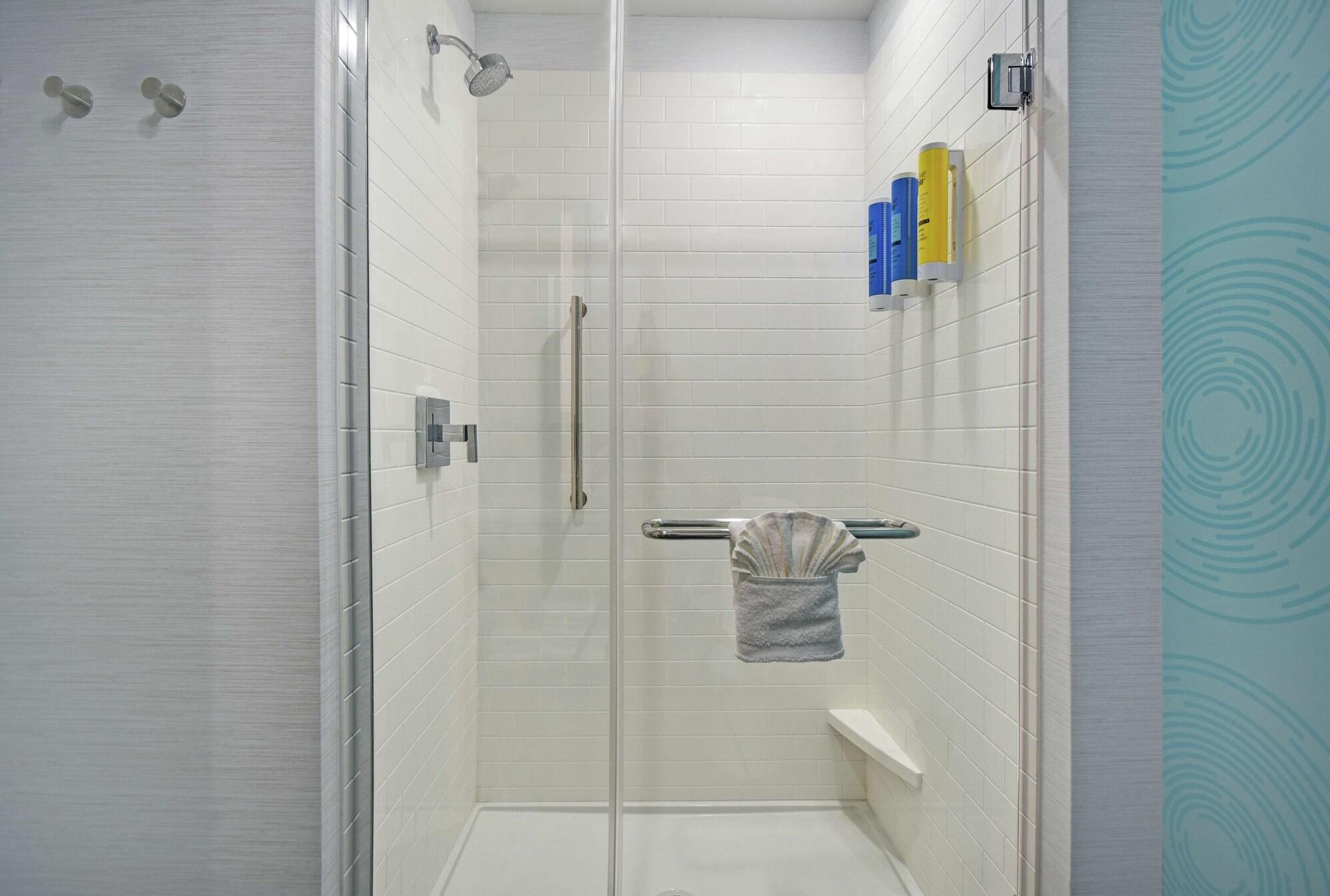 Tru By Hilton Grand Rapids Airport Hotell Kentwood Eksteriør bilde